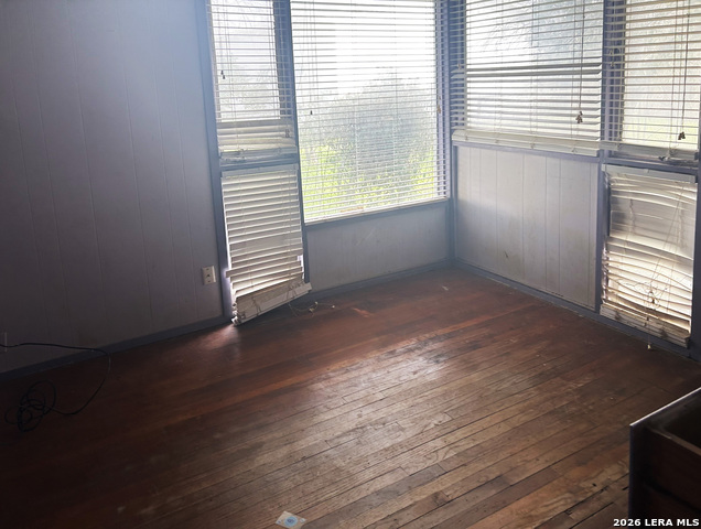 Image 36 of 40 For 602 Brightwood