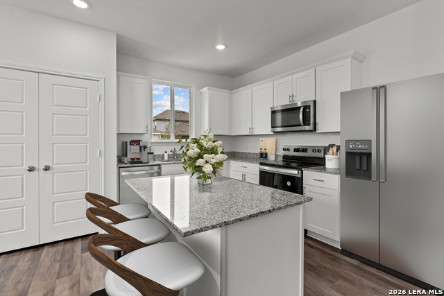 Image 4 of 6 For 960 Heartseed Avenue