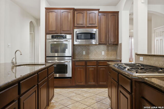 Image 24 of 49 For 140 Brookshire