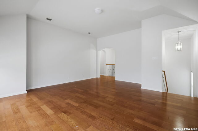 Image 36 of 49 For 140 Brookshire