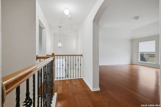 Image 38 of 49 For 140 Brookshire