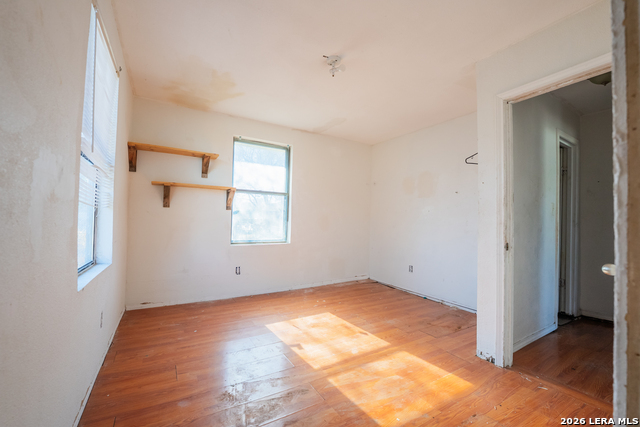 Image 11 of 17 For 3102 Neptune