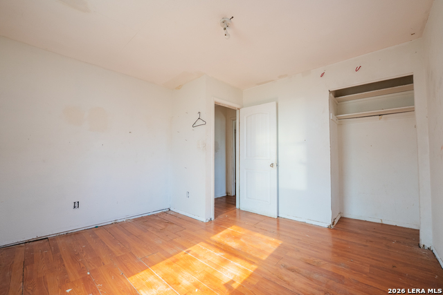 Image 12 of 17 For 3102 Neptune