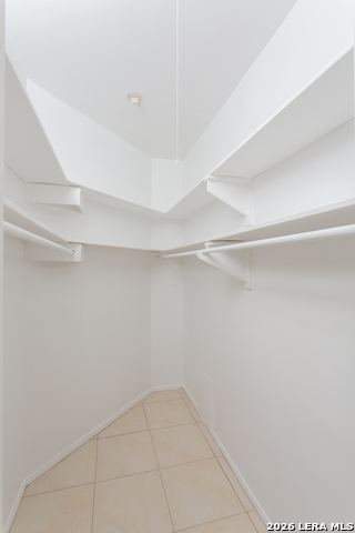 Image 22 of 26 For 7709 Broadway  123