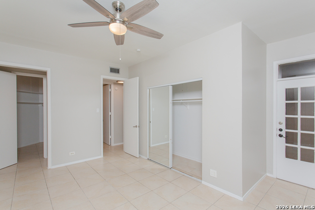 Image 23 of 26 For 7709 Broadway  123