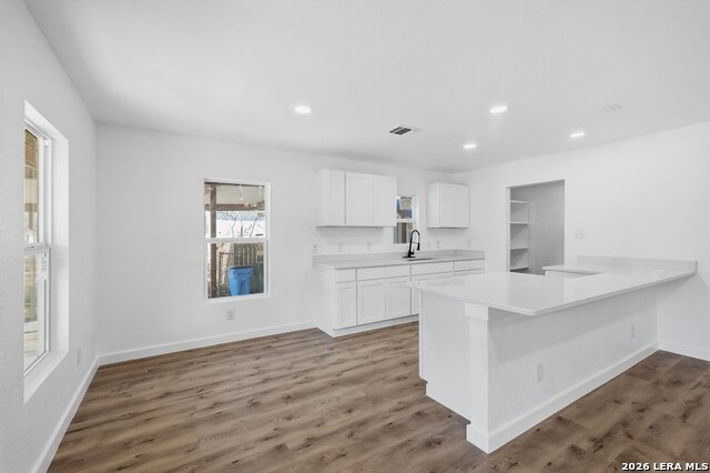 Image 9 of 28 For 808 College  