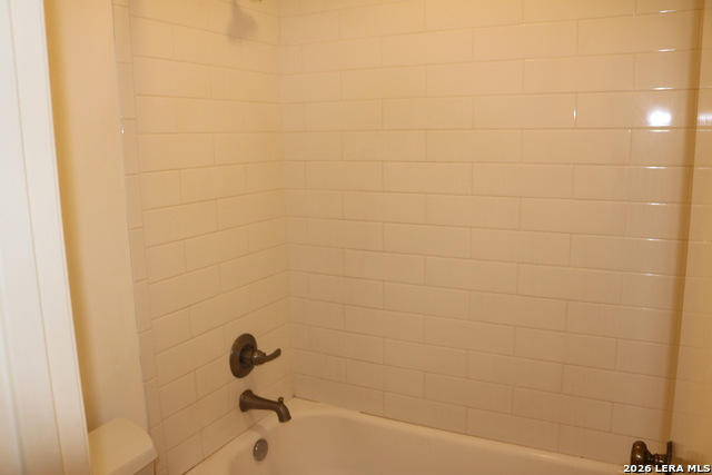 Image 8 of 10 For 1430 Nacogdoches  3