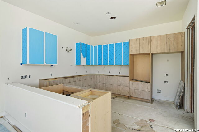 Image 10 of 45 For 216 Sendera Way