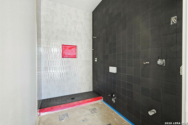 Image 17 of 45 For 216 Sendera Way