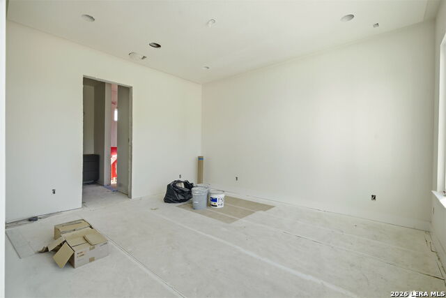 Image 18 of 45 For 216 Sendera Way