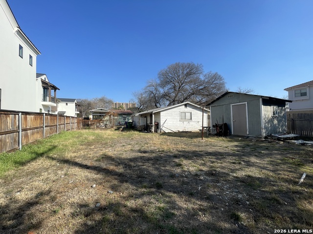 Image 6 of 31 For 363 Everest  