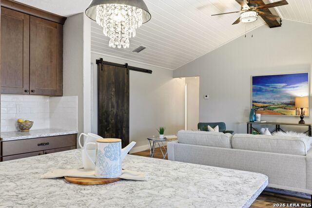 Image 15 of 37 For 12206 Ecksminster