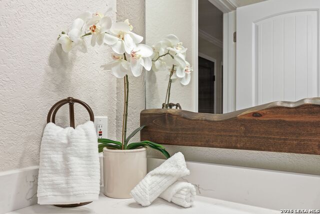 Image 28 of 37 For 12206 Ecksminster