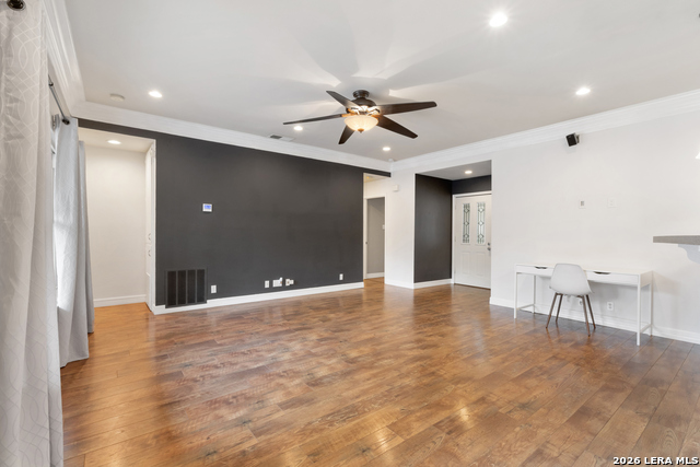 Image 4 of 20 For 10206 Cedarbend