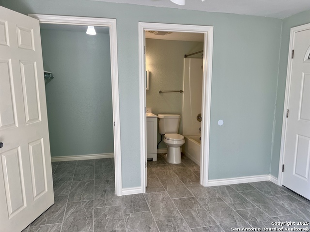 Image 6 of 13 For 1218 Nw 23rd St  2