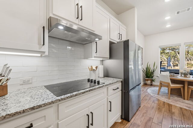 Image 13 of 55 For 611 Cielo Vista