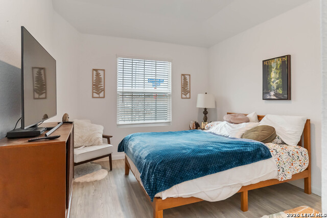 Image 5 of 20 For 6731 Beehive