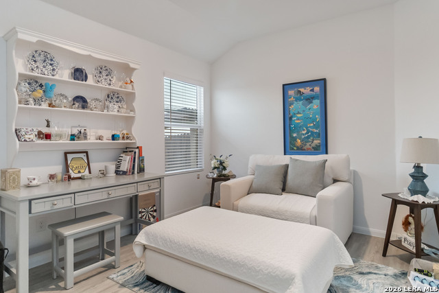 Image 6 of 20 For 6731 Beehive