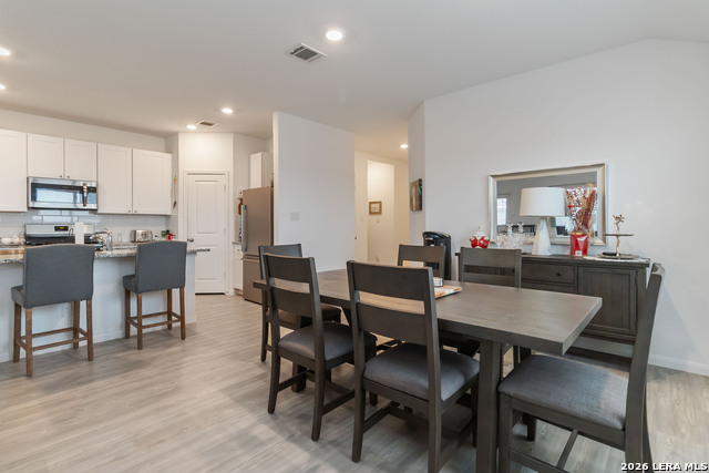 Image 9 of 20 For 6731 Beehive