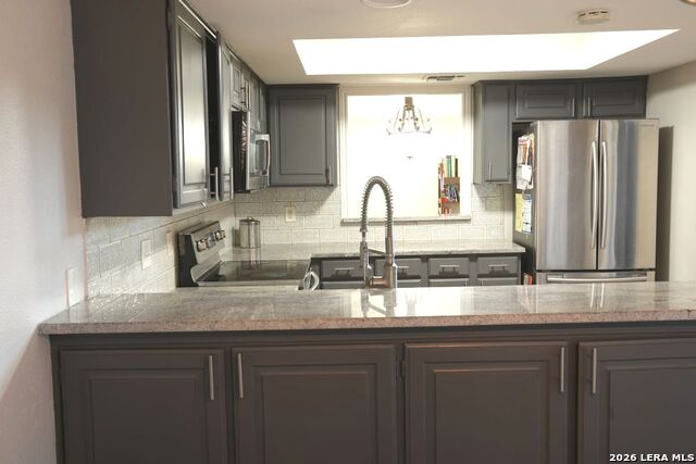 Image 13 of 32 For 3402 Tree Hill