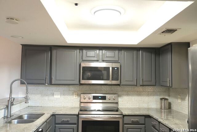 Image 14 of 32 For 3402 Tree Hill