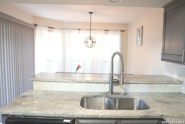 Image 15 of 32 For 3402 Tree Hill