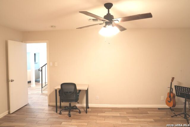 Image 17 of 32 For 3402 Tree Hill