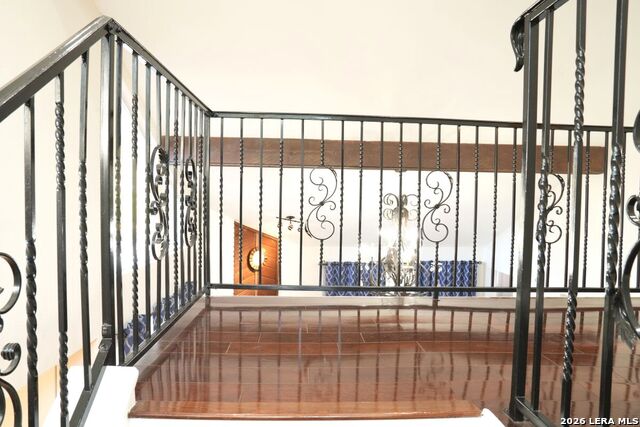 Image 21 of 32 For 3402 Tree Hill