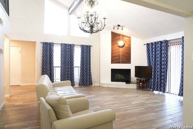 Image 4 of 32 For 3402 Tree Hill