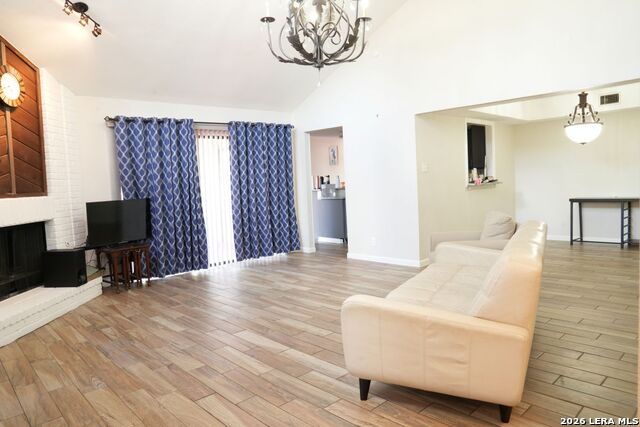 Image 9 of 32 For 3402 Tree Hill