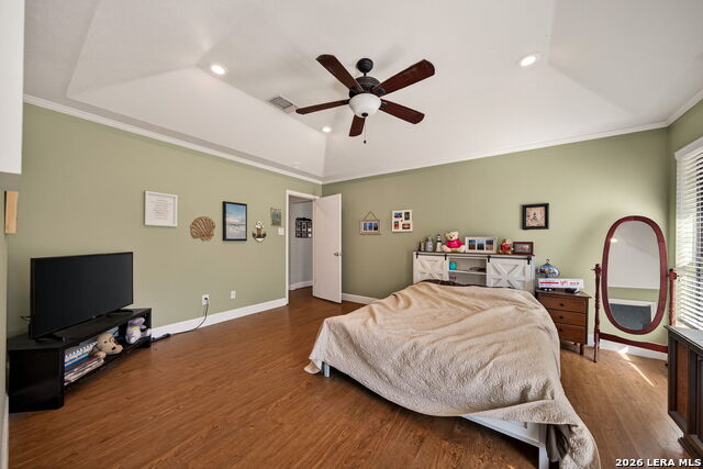 Listing photo id 11 for 1911 Palace  