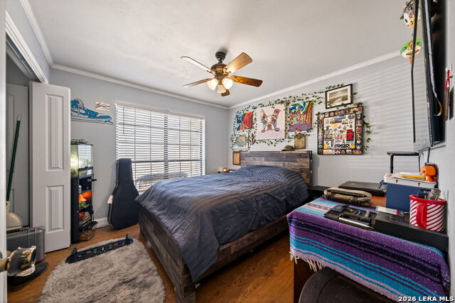 Listing photo id 14 for 1911 Palace  