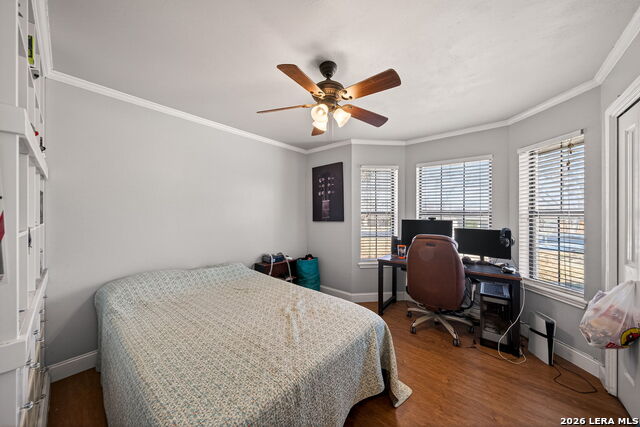 Listing photo id 16 for 1911 Palace  