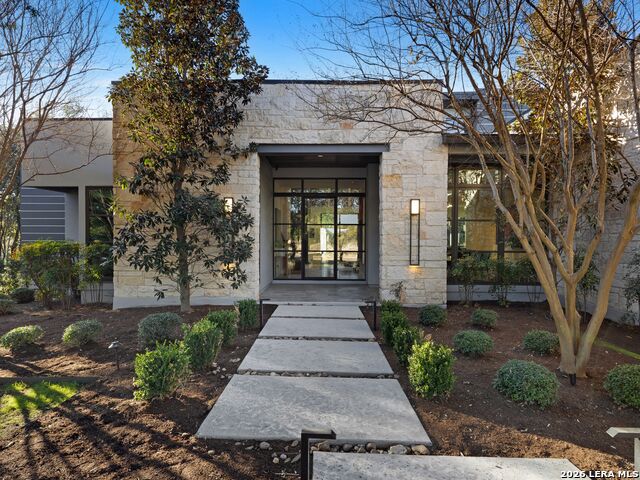 Image 2 of 43 For 2 Via Aragon