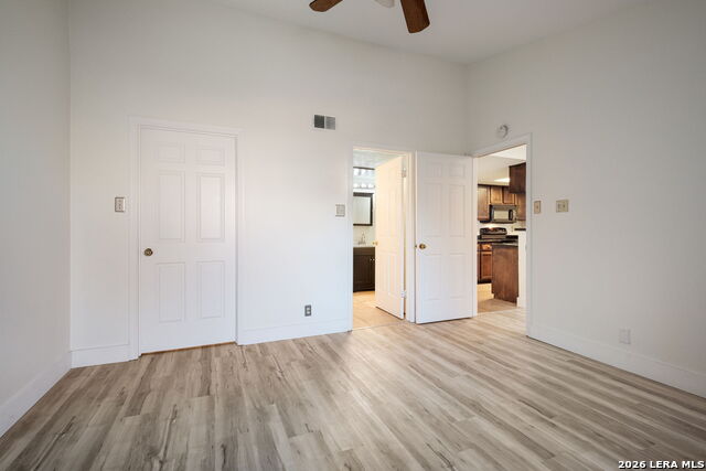 Image 10 of 20 For 11610 Vance Jackson  414