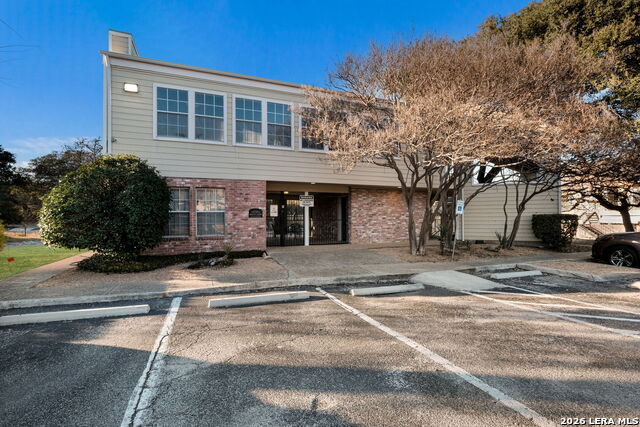 Image 13 of 20 For 11610 Vance Jackson  414