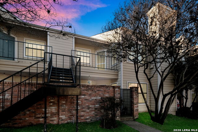 Image 15 of 20 For 11610 Vance Jackson  414