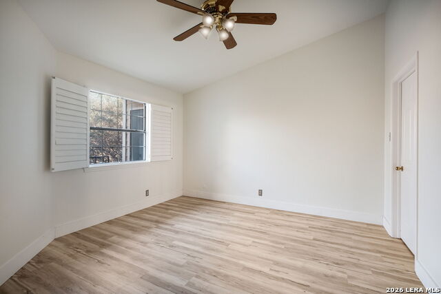 Image 9 of 20 For 11610 Vance Jackson  414