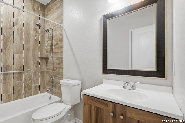 Image 13 of 17 For 2943 Ruiz  