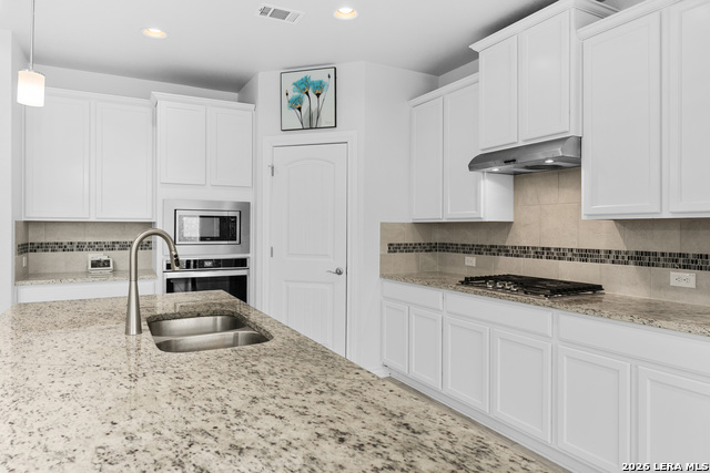 Image 11 of 32 For 6918 Comanche Cougar