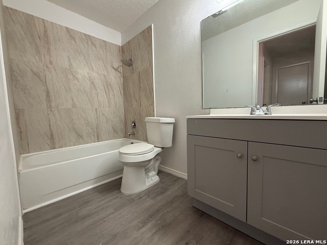 Image 6 of 13 For 1318 Bayou Dr