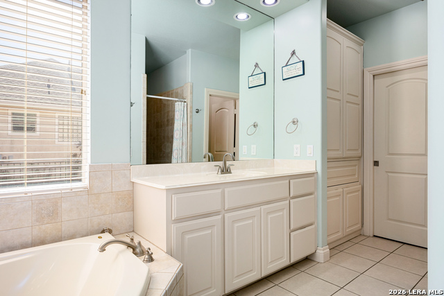 Image 19 of 62 For 499 River Way