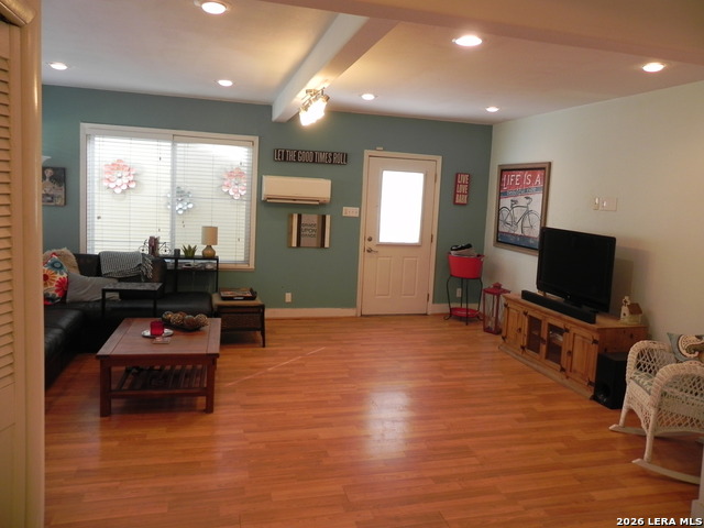 Image 11 of 24 For 4406 Monaco  