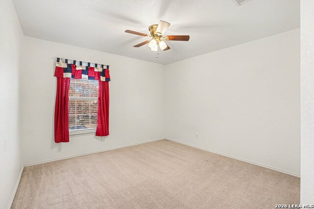 Image 21 of 33 For 133 Springtree Grove