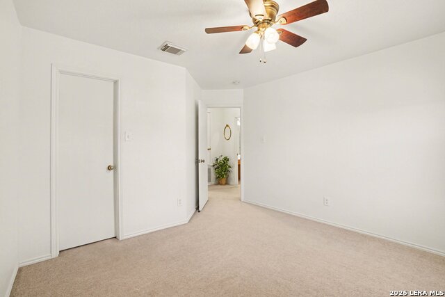 Image 22 of 33 For 133 Springtree Grove