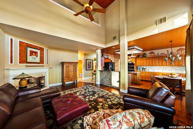 Image 8 of 106 For 1638 Rolling Creek Rd