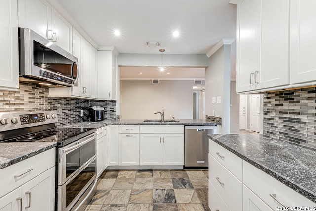 Image 18 of 31 For 13130 Blanco  Apt 1505