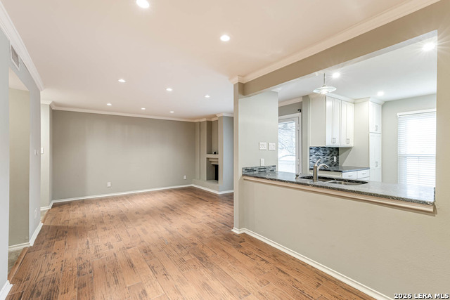 Image 23 of 31 For 13130 Blanco  Apt 1505