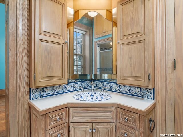 Image 21 of 55 For 231 Washington