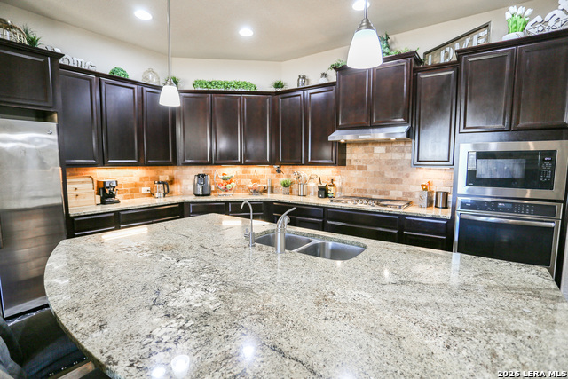 Image 12 of 41 For 12017 Garden Shoot